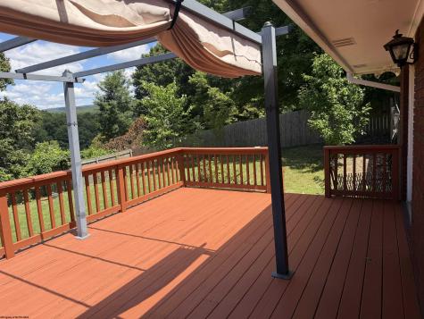 11 Plantation Drive Morgantown WV 26508