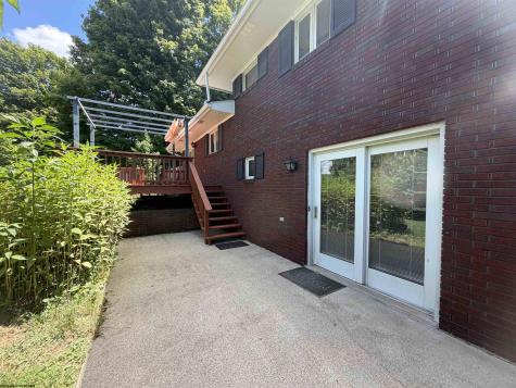 11 Plantation Drive Morgantown WV 26508