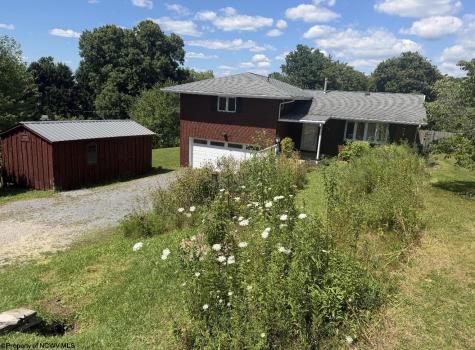 11 Plantation Drive Morgantown WV 26508