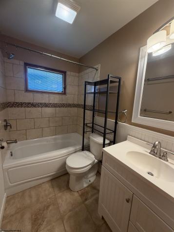 11 Plantation Drive Morgantown WV 26508