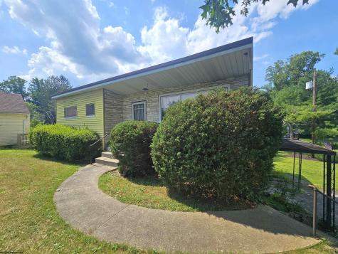 1630 Fairfield Road Fairmont WV 26554