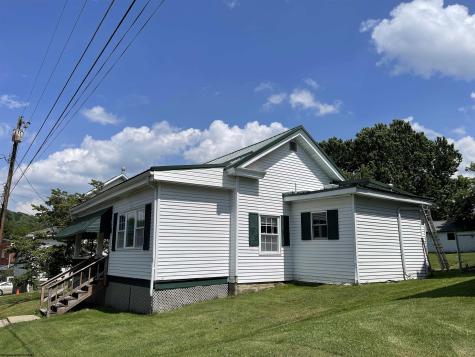 608 College Street Barrackville WV 26559