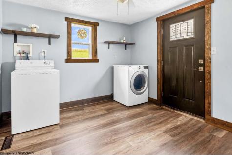 1539 Long Hollow Road Masontown WV 26542