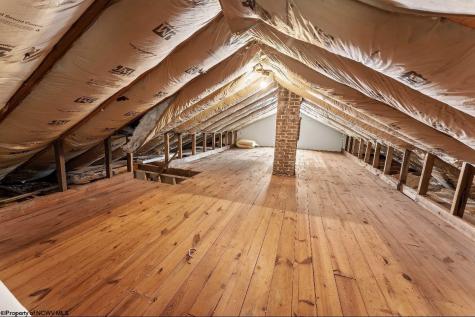 1539 Long Hollow Road Masontown WV 26542