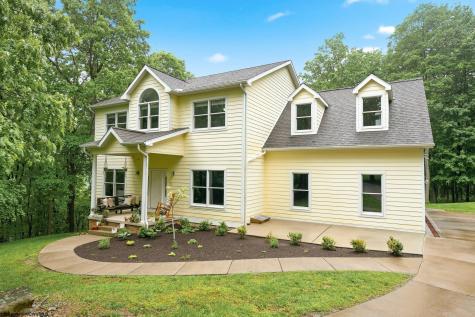 5 Squirrel Lane Morgantown WV 26508