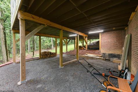 5 Squirrel Lane Morgantown WV 26508