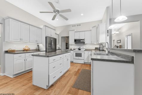5 Squirrel Lane Morgantown WV 26508