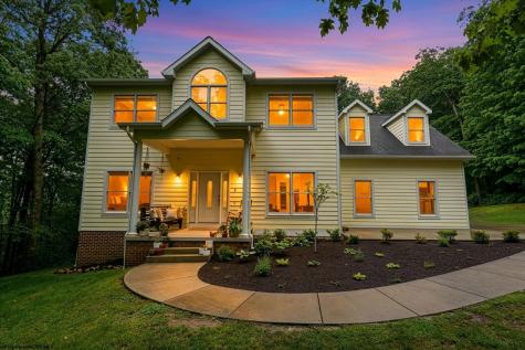 5 Squirrel Lane Morgantown WV 26508