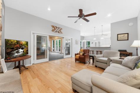 5 Squirrel Lane Morgantown WV 26508