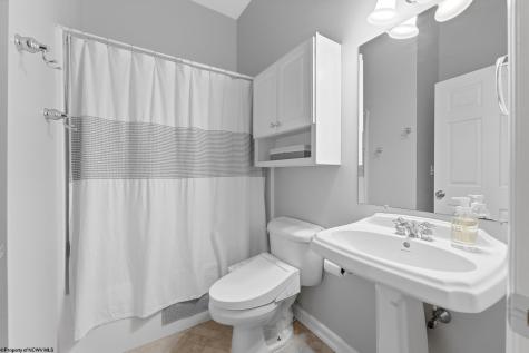 5 Squirrel Lane Morgantown WV 26508