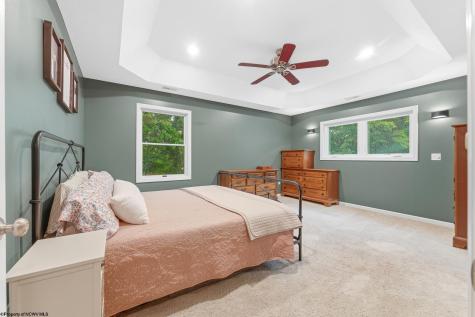 5 Squirrel Lane Morgantown WV 26508