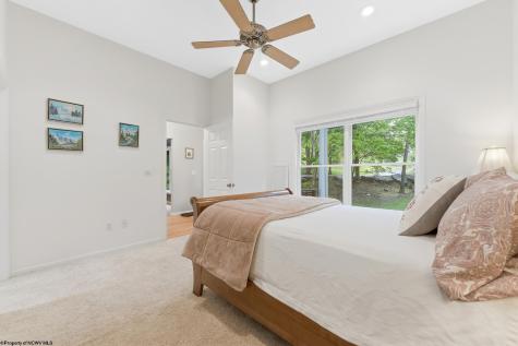 5 Squirrel Lane Morgantown WV 26508