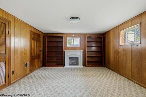 101 Ash Street Shinnston WV 26431