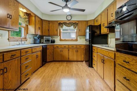 101 Ash Street Shinnston WV 26431