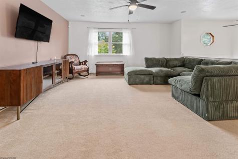 224 Aurora Drive Morgantown WV 26508