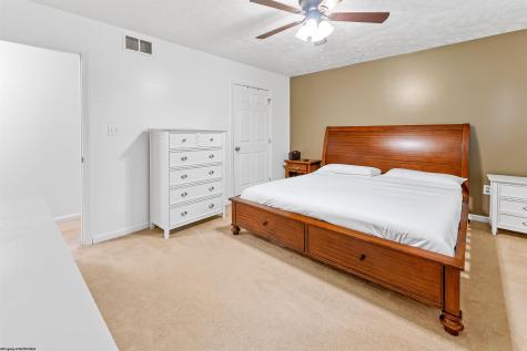 224 Aurora Drive Morgantown WV 26508