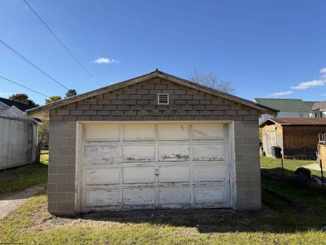 935 S Kerens Avenue Elkins WV 26241