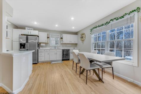 701 Park Side Lane Morgantown WV 26501