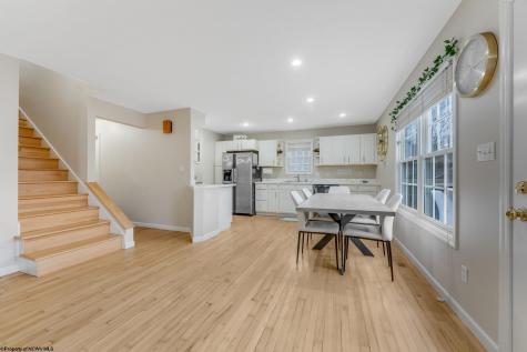 701 Park Side Lane Morgantown WV 26501