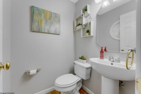 701 Park Side Lane Morgantown WV 26501