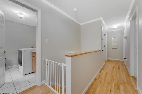 701 Park Side Lane Morgantown WV 26501