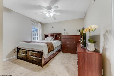 701 Park Side Lane Morgantown WV 26501