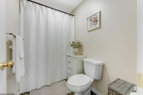 701 Park Side Lane Morgantown WV 26501