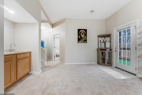 701 Park Side Lane Morgantown WV 26501