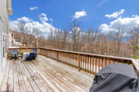 701 Park Side Lane Morgantown WV 26501