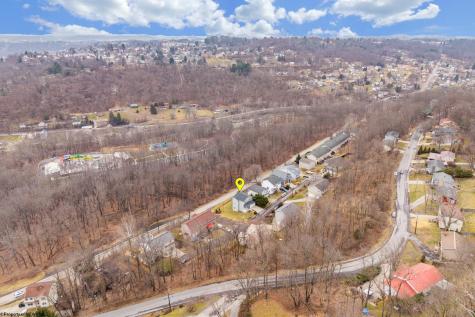 701 Park Side Lane Morgantown WV 26501