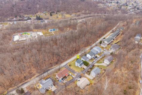 701 Park Side Lane Morgantown WV 26501