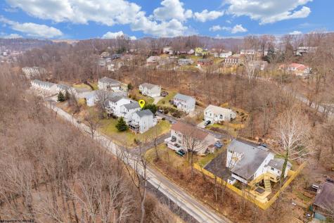 701 Park Side Lane Morgantown WV 26501
