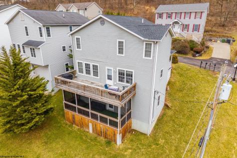 701 Park Side Lane Morgantown WV 26501