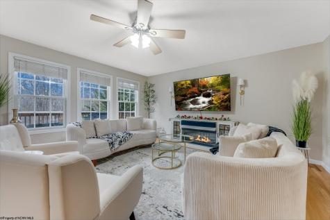 701 Park Side Lane Morgantown WV 26501