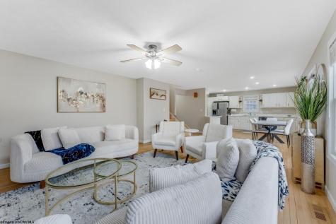 701 Park Side Lane Morgantown WV 26501