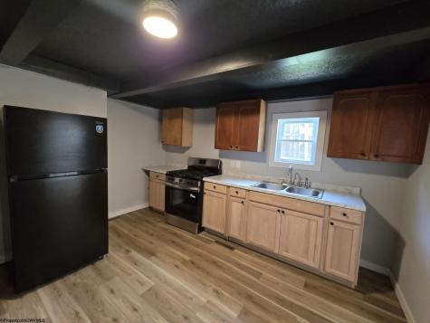 669 Summit Park Avenue Clarksburg WV 26301