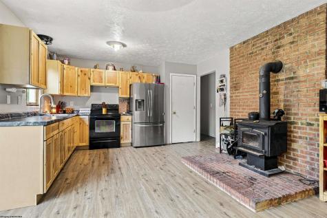 1366 Deer Haven Road Bruceton Mills WV 26525