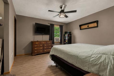 1366 Deer Haven Road Bruceton Mills WV 26525