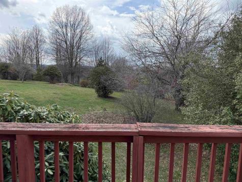 15 Pine Ridge Lane Fairmont WV 26554