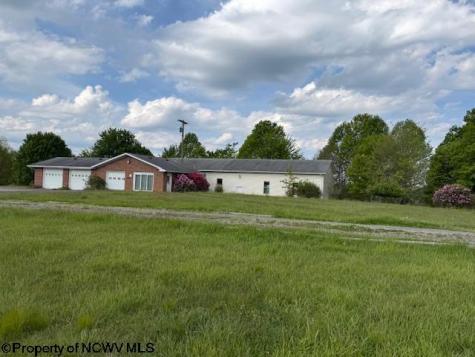 15 Pine Ridge Lane Fairmont WV 26554