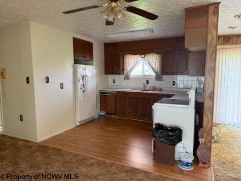 15 Pine Ridge Lane Fairmont WV 26554