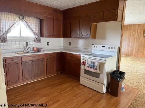 15 Pine Ridge Lane Fairmont WV 26554