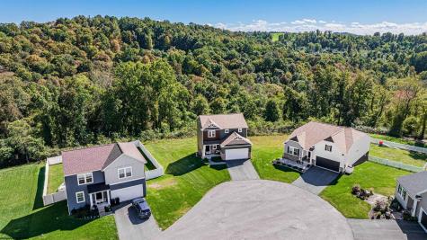 185 Eastview Way Fairmont WV 26554