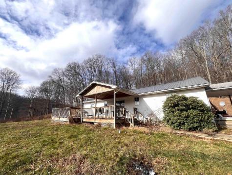247 Mount Zion Lane Moatsville WV 26405