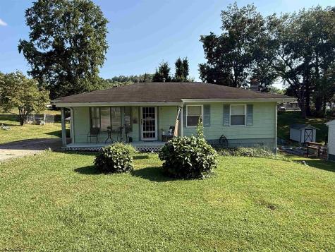 5178 Maple Street Clarksburg WV 26301-6931