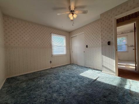 5178 Maple Street Clarksburg WV 26301-6931