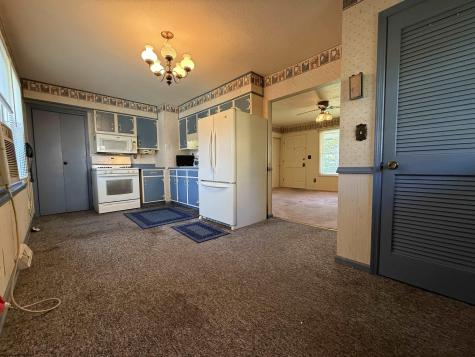 5178 Maple Street Clarksburg WV 26301-6931