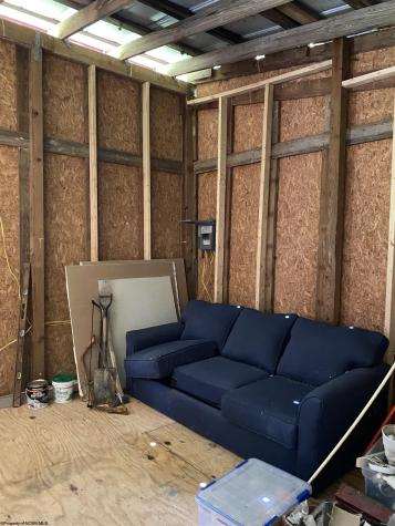 752 Little Mill Fall Road Fairmont WV 26554-2433