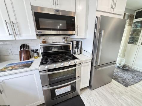 421 Johnson Avenue Clarksburg WV 26301-2448