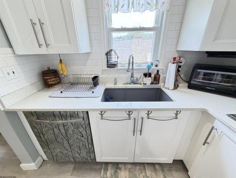 421 Johnson Avenue Clarksburg WV 26301-2448